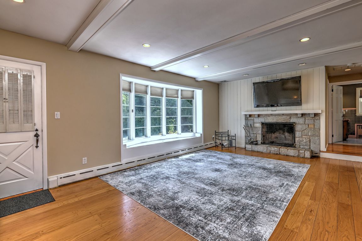 next background image