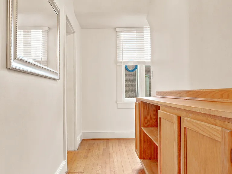 209 N Washington St — Photo 106