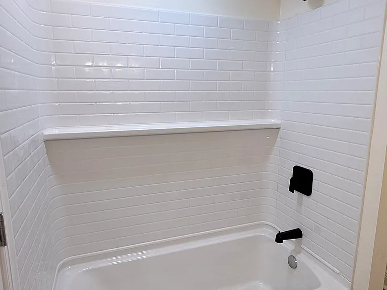 2635 Michigan Ave — Photo 22