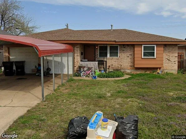 785 Camelot, Moore, OK 73160