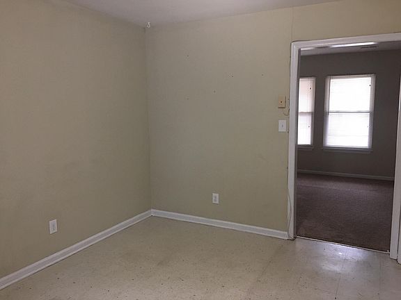3rd image of 2125 Belvin Pl