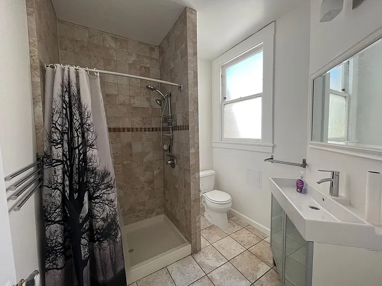 1545 Sacramento St #6 — Photo 11
