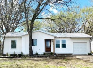 1407 Lynn St, Bonham, TX 75418