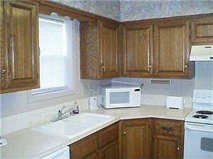 4th image of 6 Everette Ln