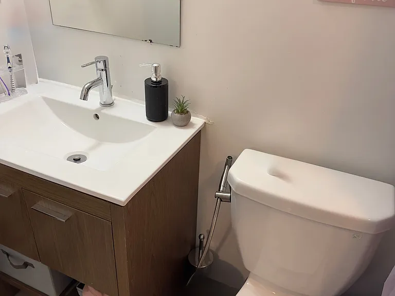 80 Esther Lorrie Dr #423 — Photo 10