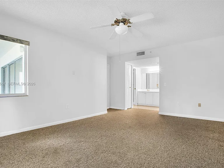 900 SW 142nd Ave #115L — Photo 17