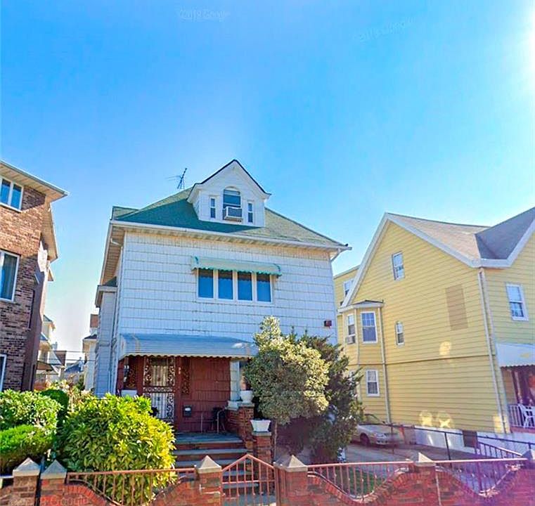 1st image of 33 Bay 22 St