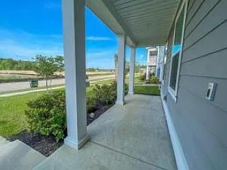 3 bed, 2.5 bath, 1959 sqft, $2,400 — Photo 3