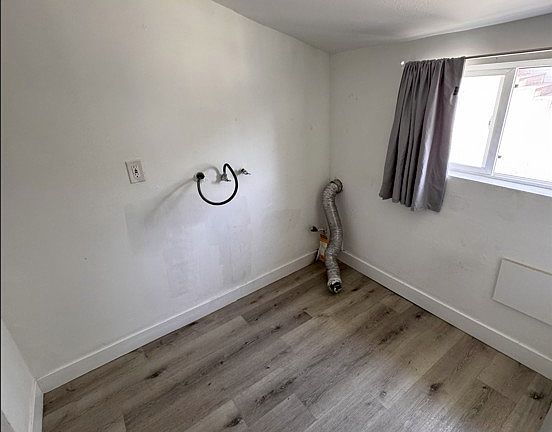 5th image of 563 W 12th St