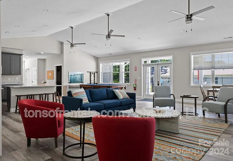 6 Chambers Garden Dr — Photo 24