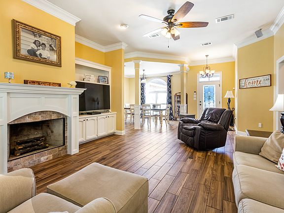 2nd image of 7525 Pecan Grove Dr