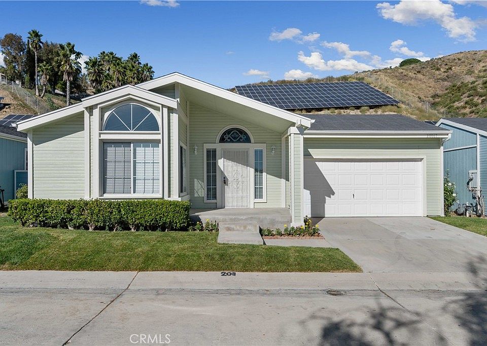 1st image of 20067 Northcliff Dr