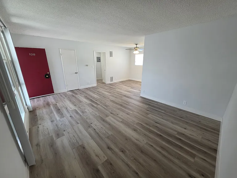 1732 N Harvard Blvd #108 — Photo 11