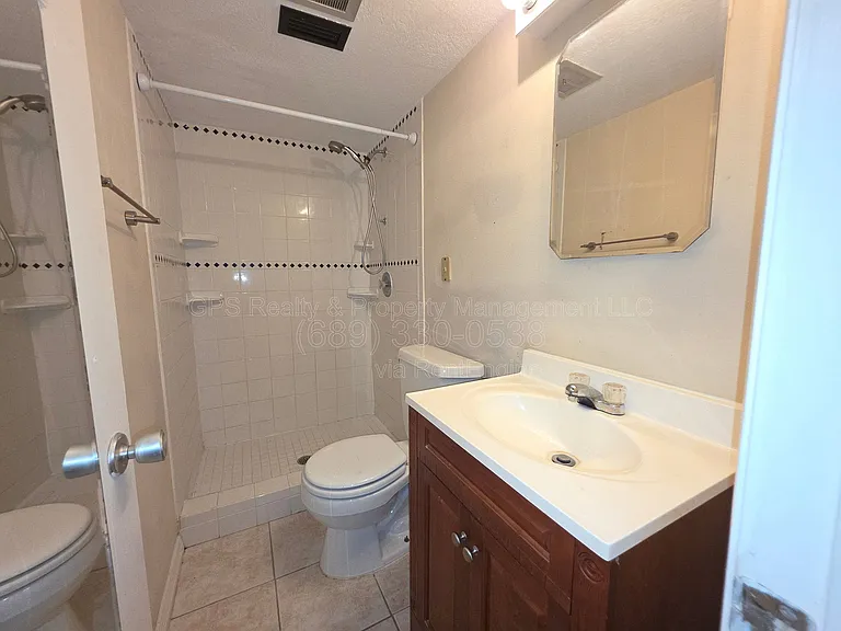 2500 Lee Rd #103 — Photo 21