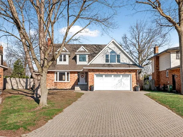 566 Michael Cres, Lasalle, ON N9J 3C1