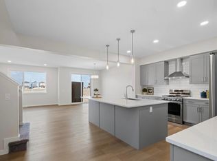 2431 207th St NW, Edmonton, AB