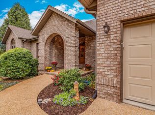 448 Hidden Springs Ln, Reeds Spring, MO 65737