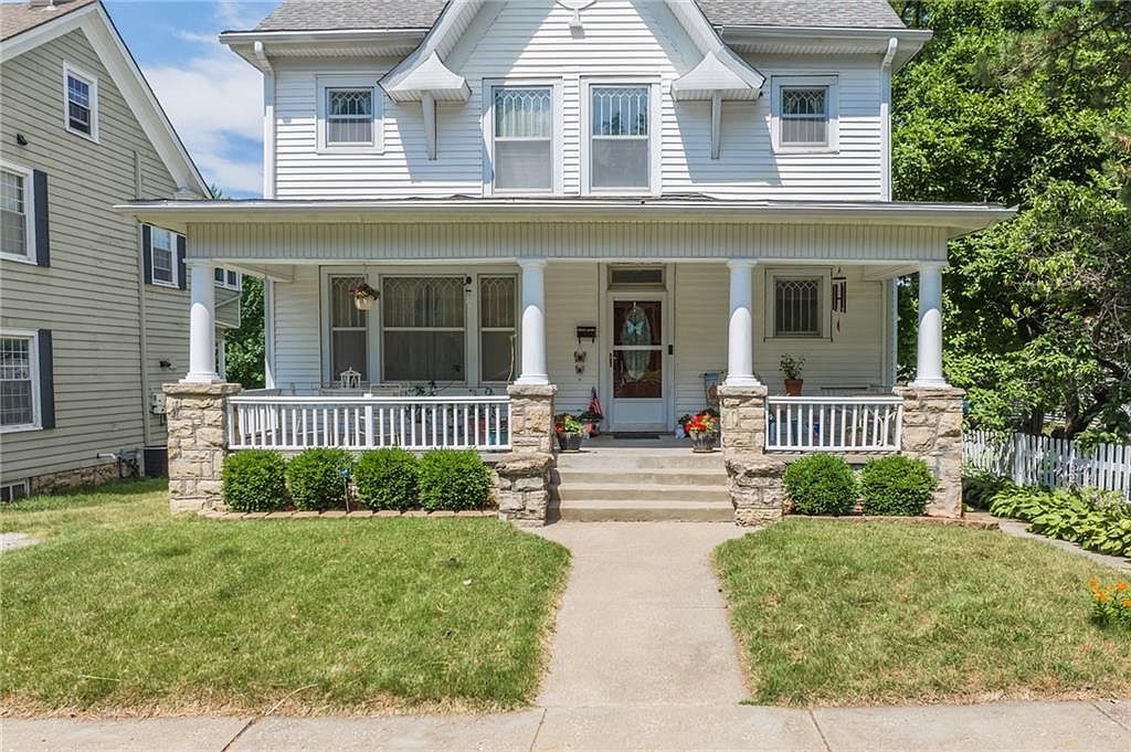 1306 N 26th St, Saint Joseph, MO 64506 Zillow