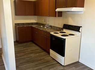 406 4th St SE #4C, State Center, IA 50247