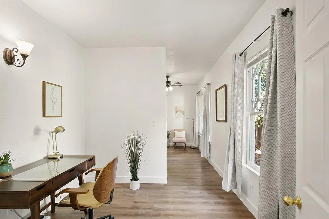 305 Poplar Ave — Photo 4