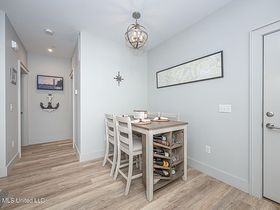 5th image of 2501 Bienville Blvd #222
