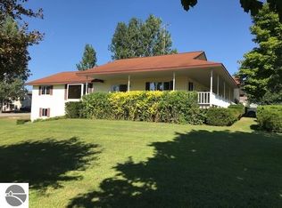 489 S East Silver Lake Rd, Traverse City, MI 49685