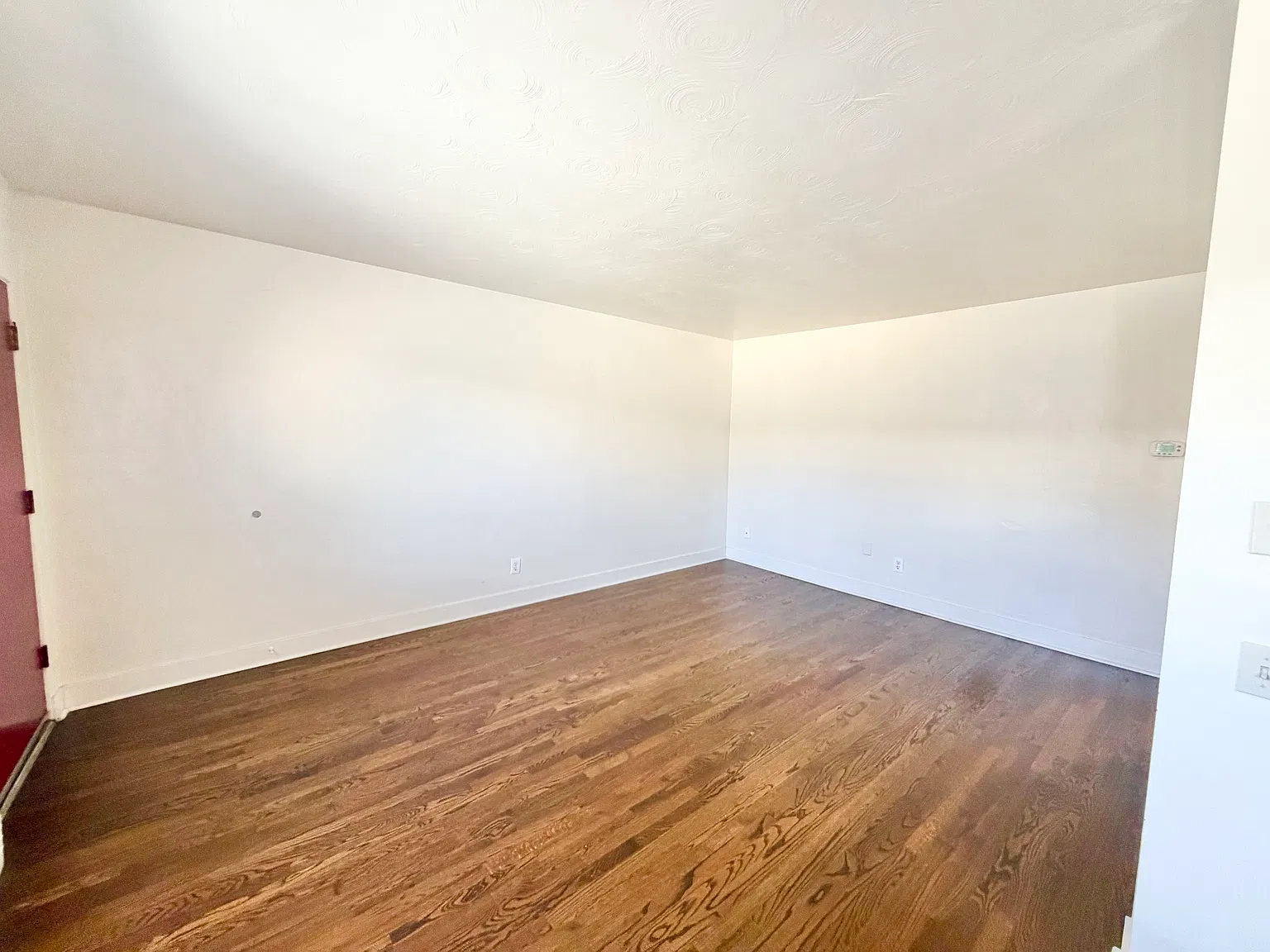 2 bed, 680 sqft, $1,425 — Photo 2