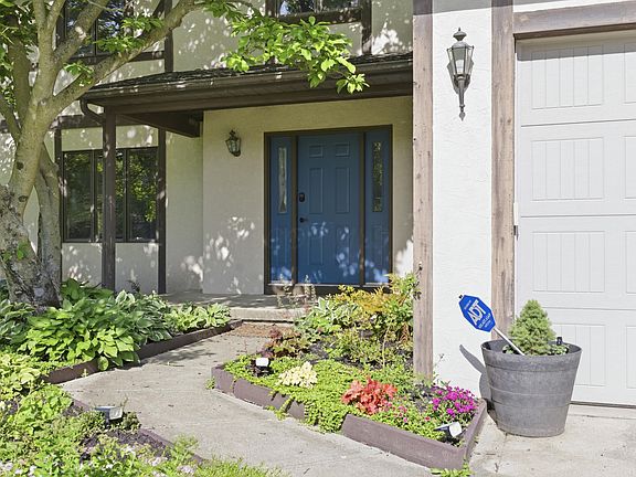 3rd image of 3765 Piatt Rd