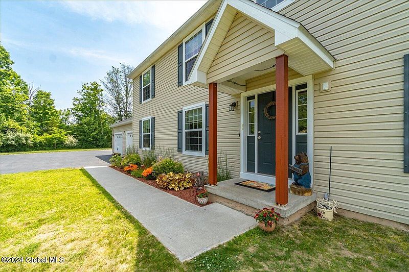 4th image of 260 N Schodack Road