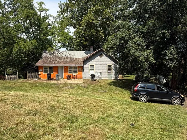 1701 Ferguson Ln, Fort Washington, MD 20744