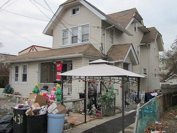 4th image of 1431 McBride St