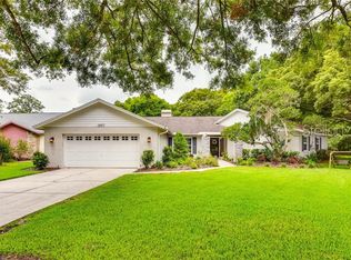 1907 Lake Platt Ln, Tampa, FL 33618