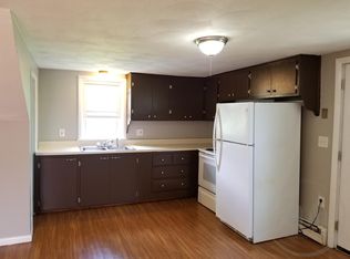 11 Sue St FLOOR 2, Warwick, RI 02886