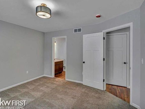 5th image of 9510 Orchard Lake Dr #1