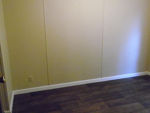 2nd image of 214 Lake Dr #214