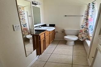 5th image of 845 44th Ave N