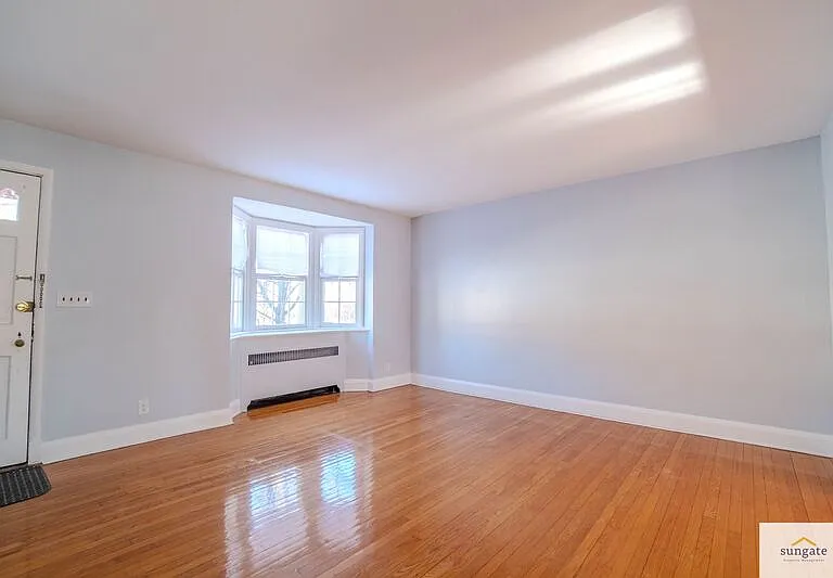 1539 Ralworth Rd — Photo 3