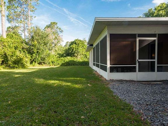 4th image of 4 Bainbridge Ln