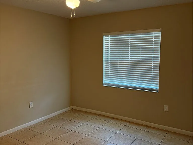 3210 Astoria Ave — Photo 5