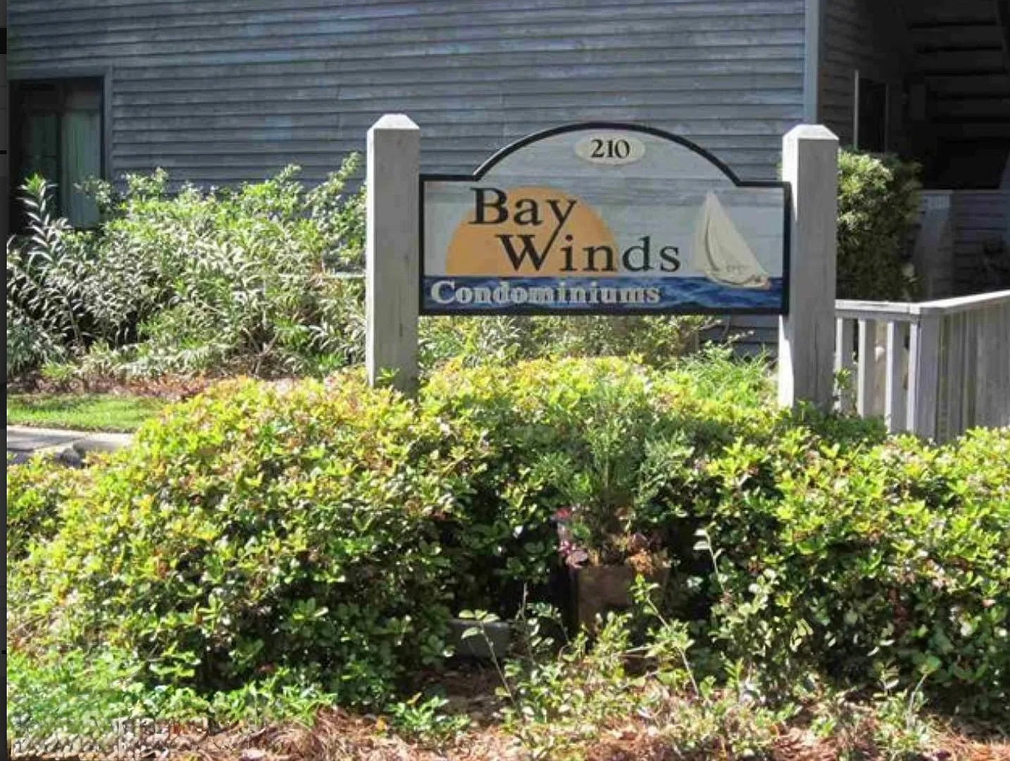 Steps From The Pier And Downtown — Photo 2