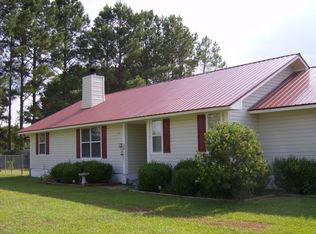 19 Beech Rd, Hazlehurst, GA 31539