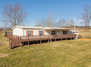 1417 Sharons Dr, Rural Retreat, VA 24368