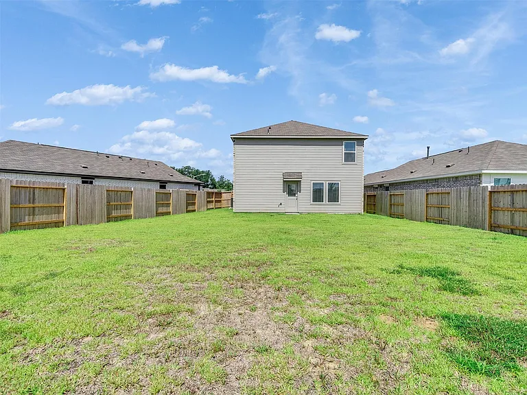 31404 Pratola Serra Cir — Photo 40