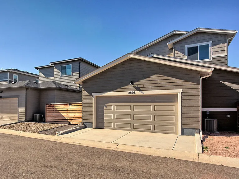 2826 Sykes Dr — Photo 32