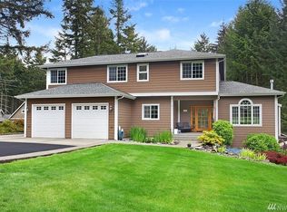 1427 11th Ln, Fox Island, WA 98333