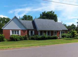 108 Harrison Ct, Berea, KY 40403