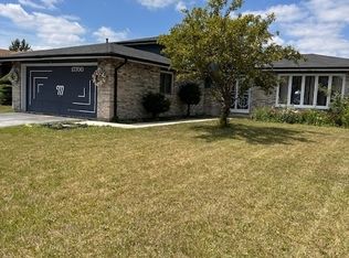 17700 Oakwood Ave, Country Club Hills, IL