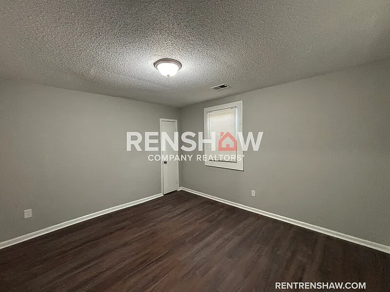 3021 Green Rd — Photo 5