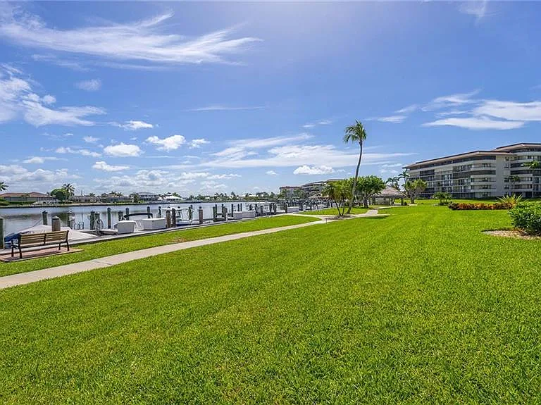 601 Seaview Ct #C106 — Photo 40
