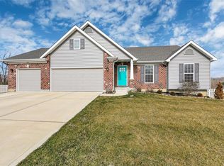 1013 Palisades Ln, Pacific, MO 63069
